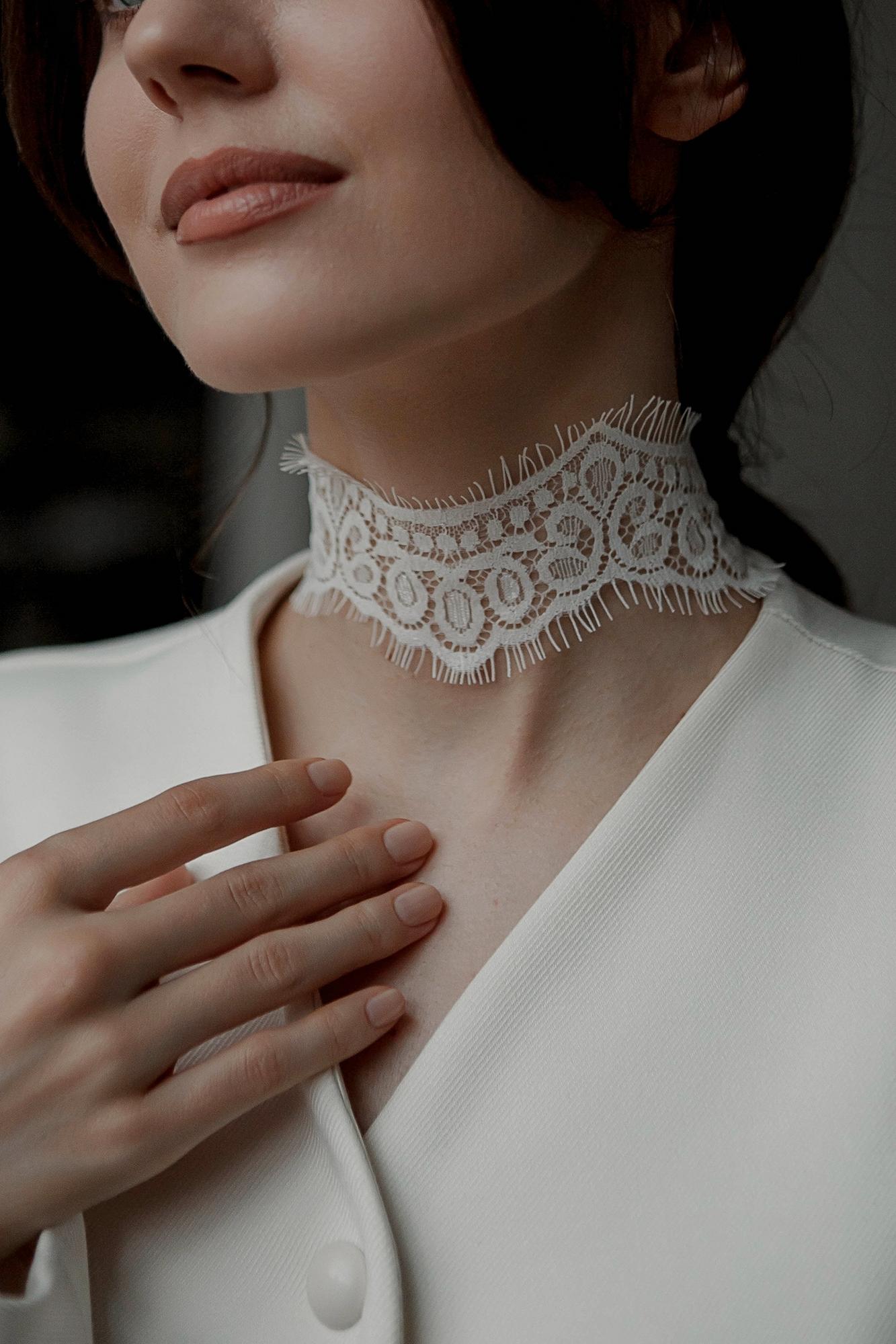 чокер из кружева, кружевной чокер купить, свадебный чокер из кружева, свадебные украшения на шею, свадебные украшения для невест, свадебные аксессуары ручной работы