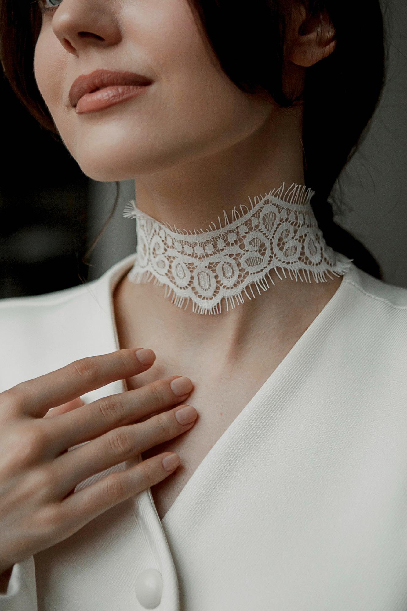 чокер из кружева, кружевной чокер купить, свадебный чокер из кружева, свадебные украшения на шею, свадебные украшения для невест, свадебные аксессуары ручной работы