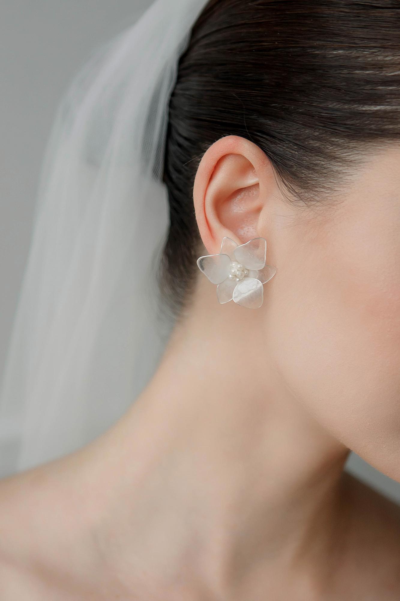 серьги цветы, серьги для невесты, свадебные серьги, свадебные серьги спб, свадебный бижутерия