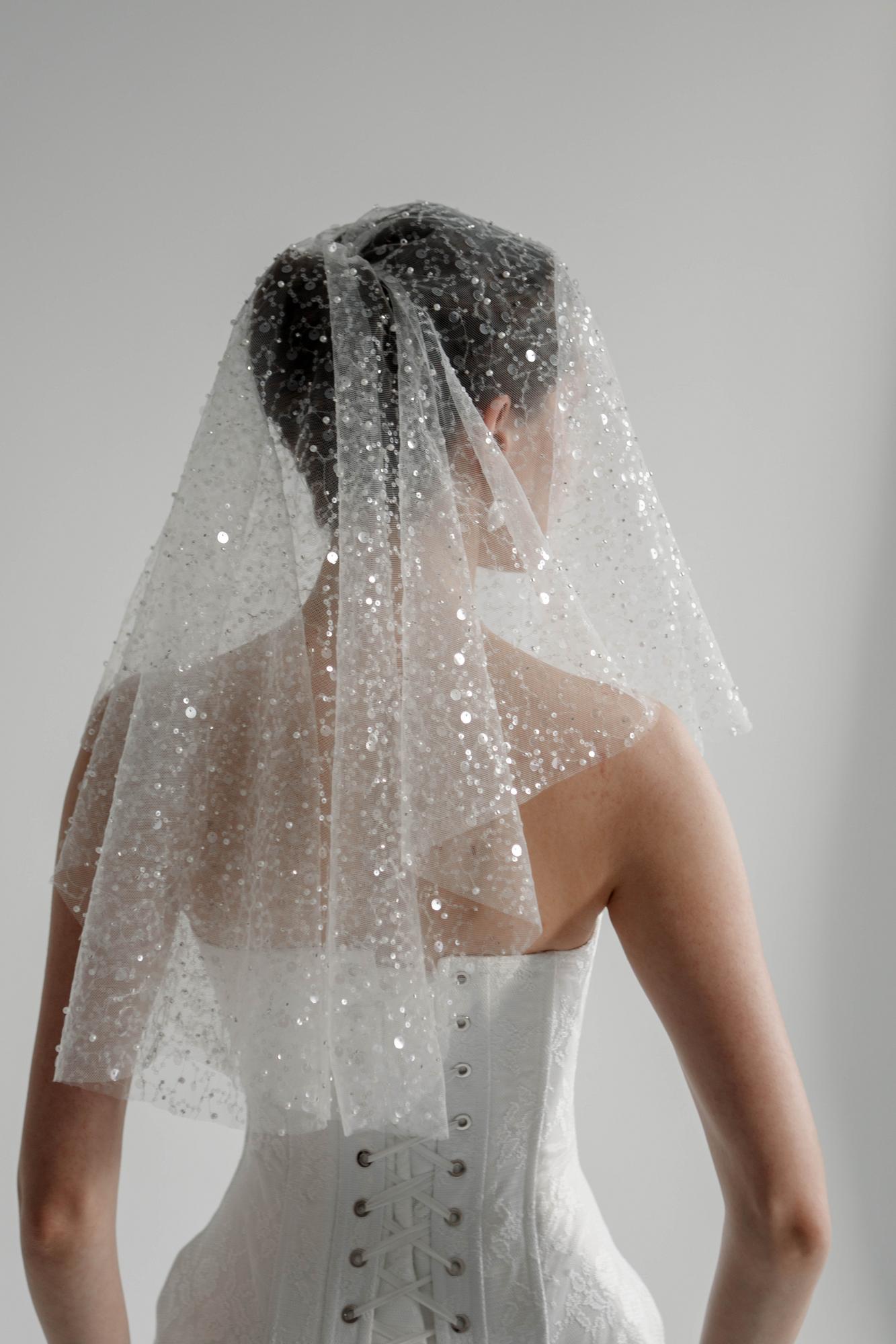 фата невесты купить, фата короткая купить, свадебная фата СПб, фата с пайетками, свадебные аксессуары для невест