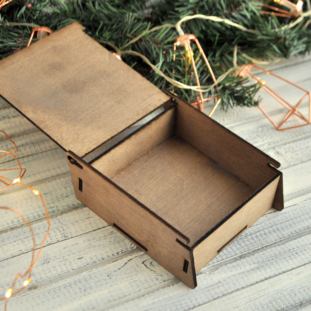 Подарочная деревянная коробка для ёлочных игрушек купить с доставкой подарок на новый год 2025