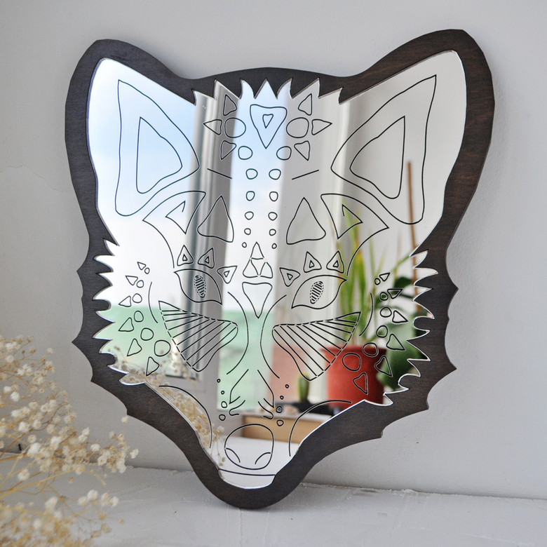 декоративное зеркало из акрила в деревянной раме, лиса шаман зеркало с гравировкой,