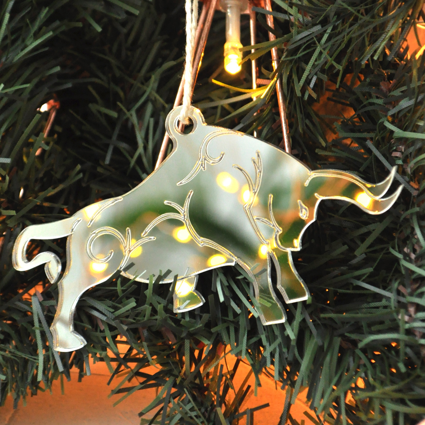 Зеркальный бык - символ года 2021