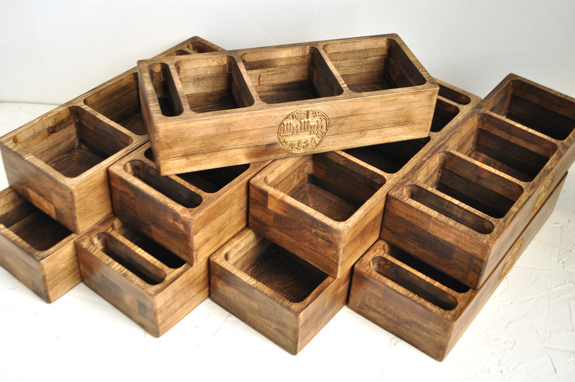 Органайзер под специи из массива