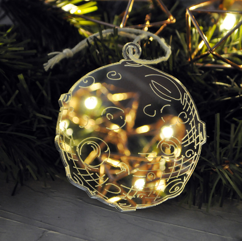 Ёлочная новогодняя игрушка - Луна в космосе - купить необычный сибирский сувенир в подарок на Новый год