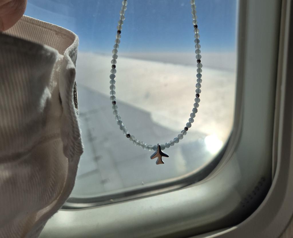 Чокер из аквамарина Fly