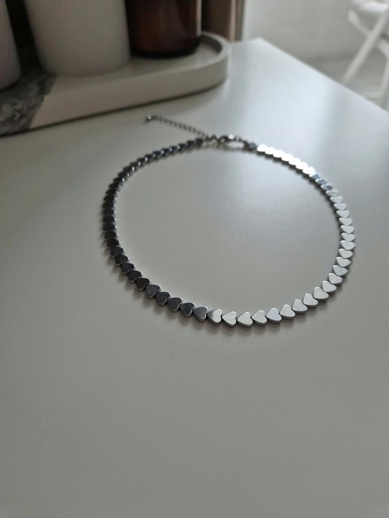 Чокер Hematite из сердечек #11