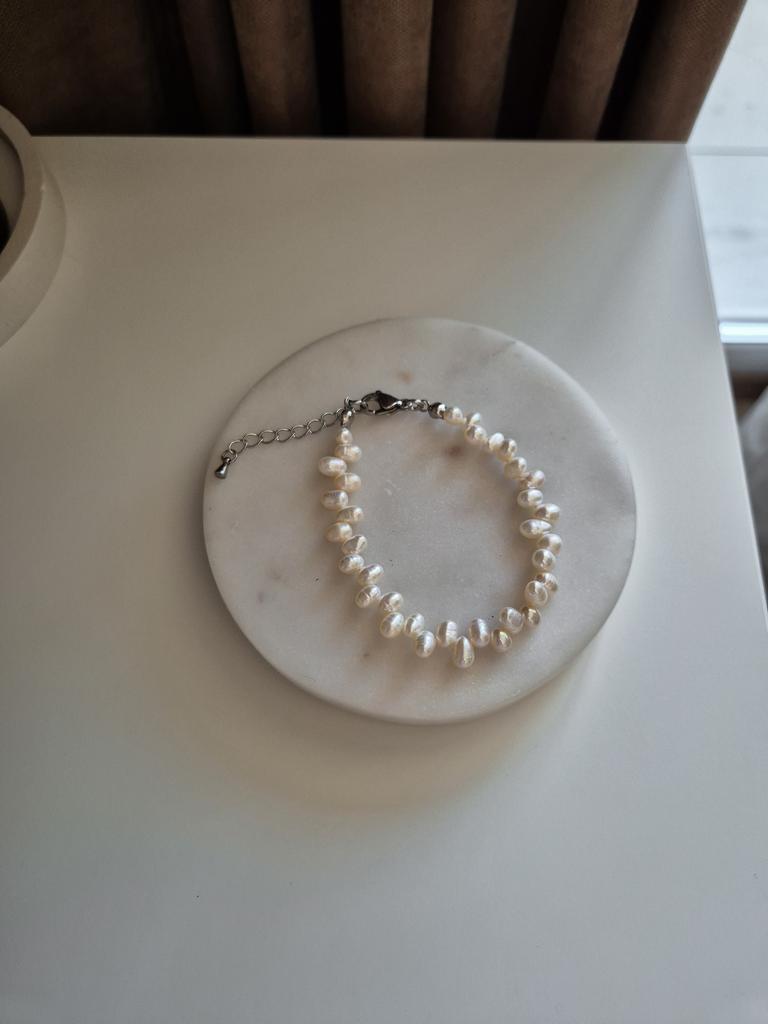 Браслет из натурального жемчуга неровной формы