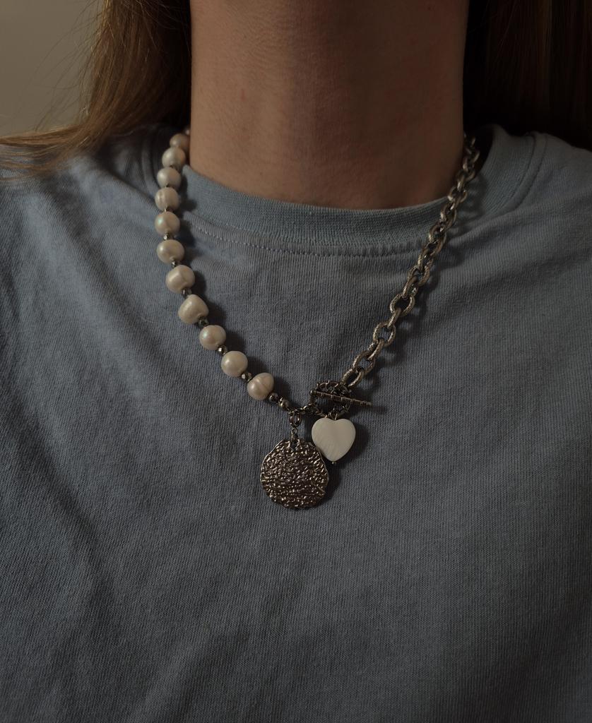 Колье Jolly с натуральным жемчугом и съемными подвесками