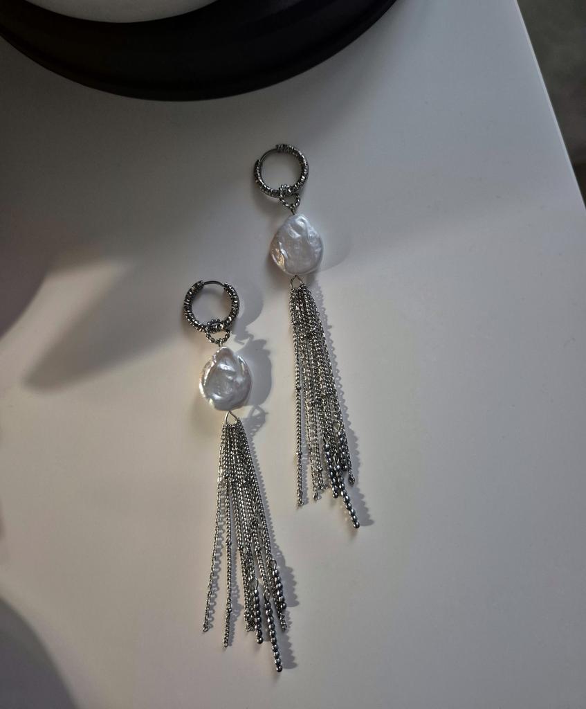 Серьги с натуральным барочным жемчугом и цепочками Baroque 2