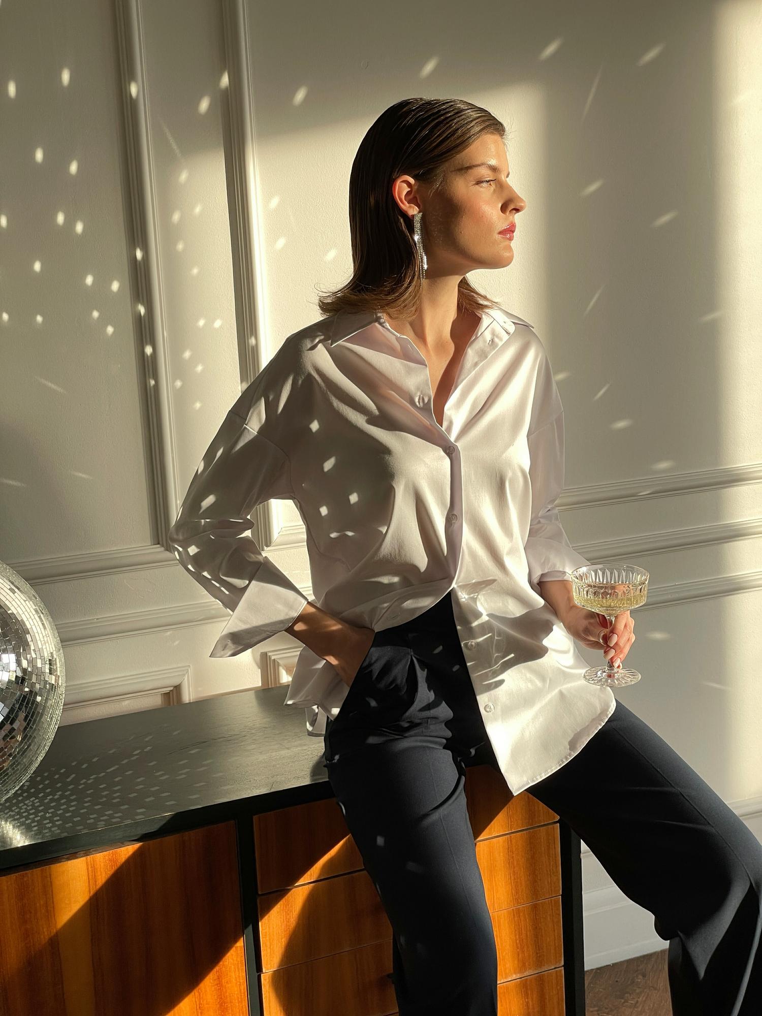 Белая базовая рубашка oversize