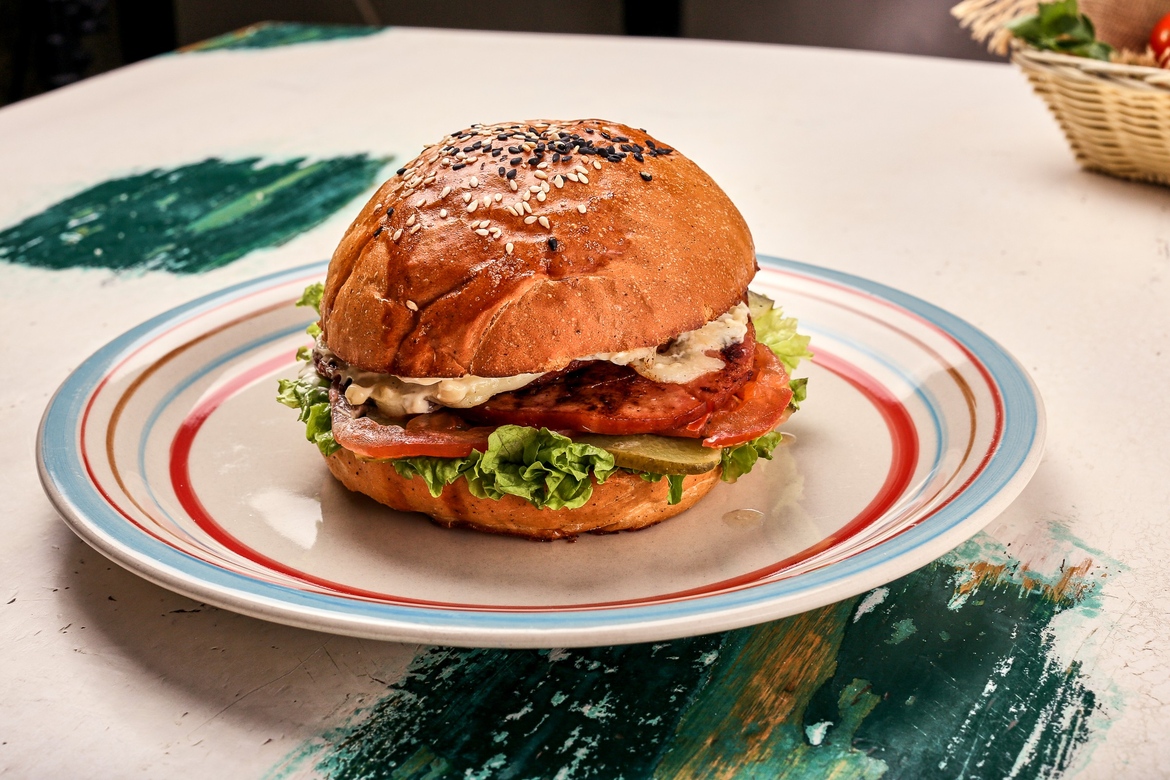 Ұятсыз жалаңаш қыздар