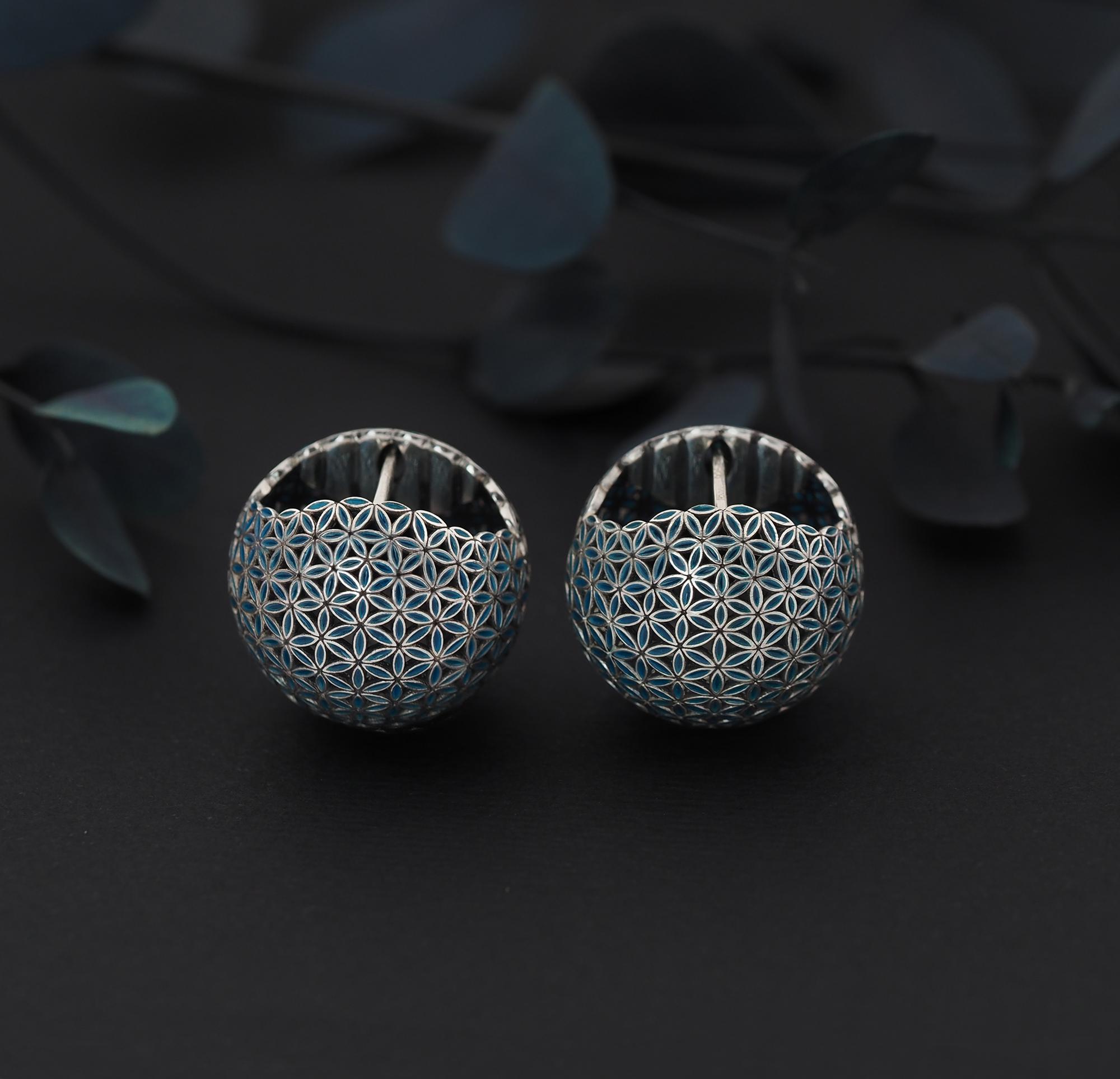 Серьги-сферы "Поток"