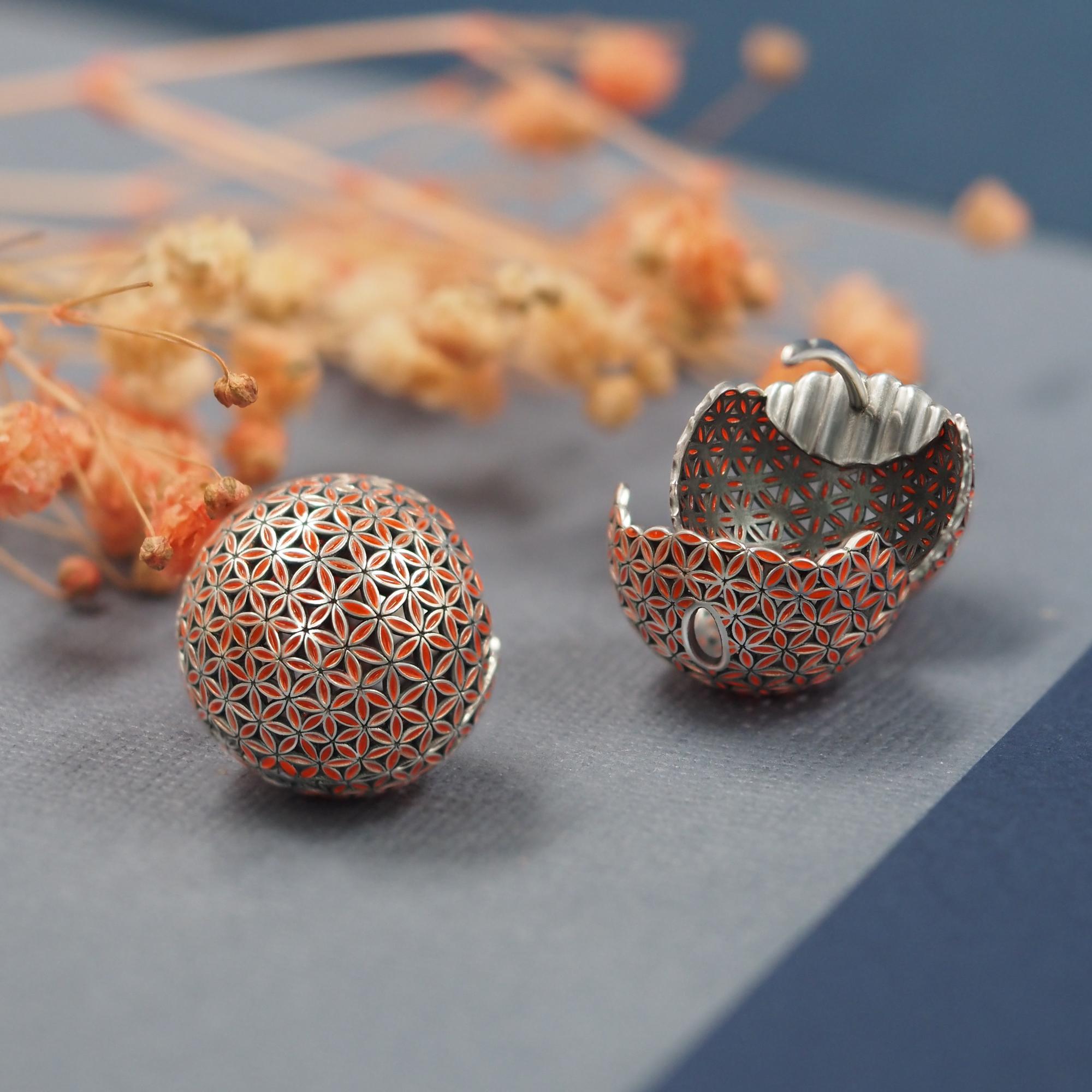 Серьги-сферы "Поток"