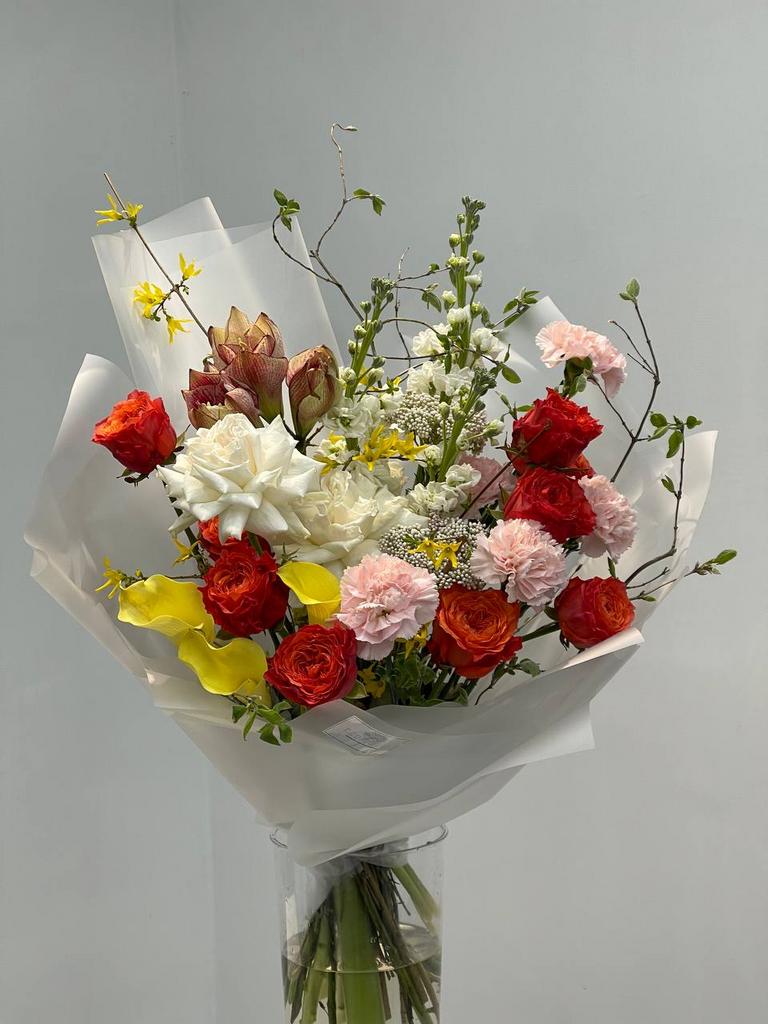 Авторский букет "яркие краски"