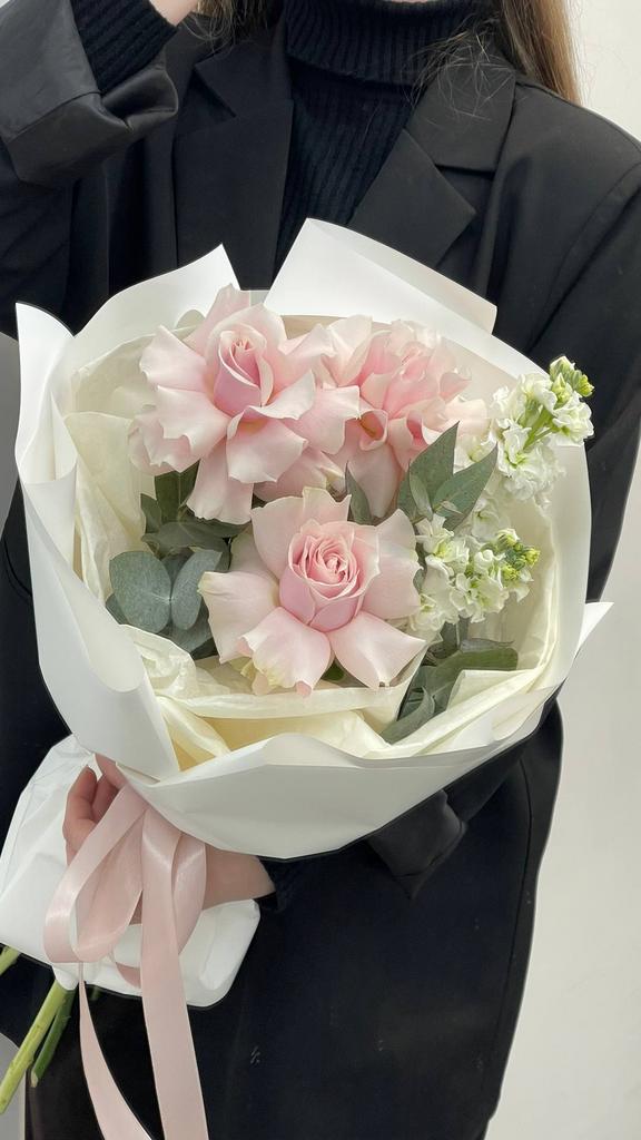 Авторский букет № 8388