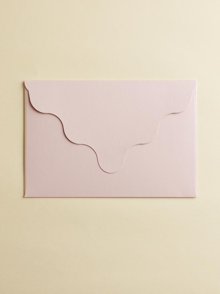 Конверт резной Пудровый