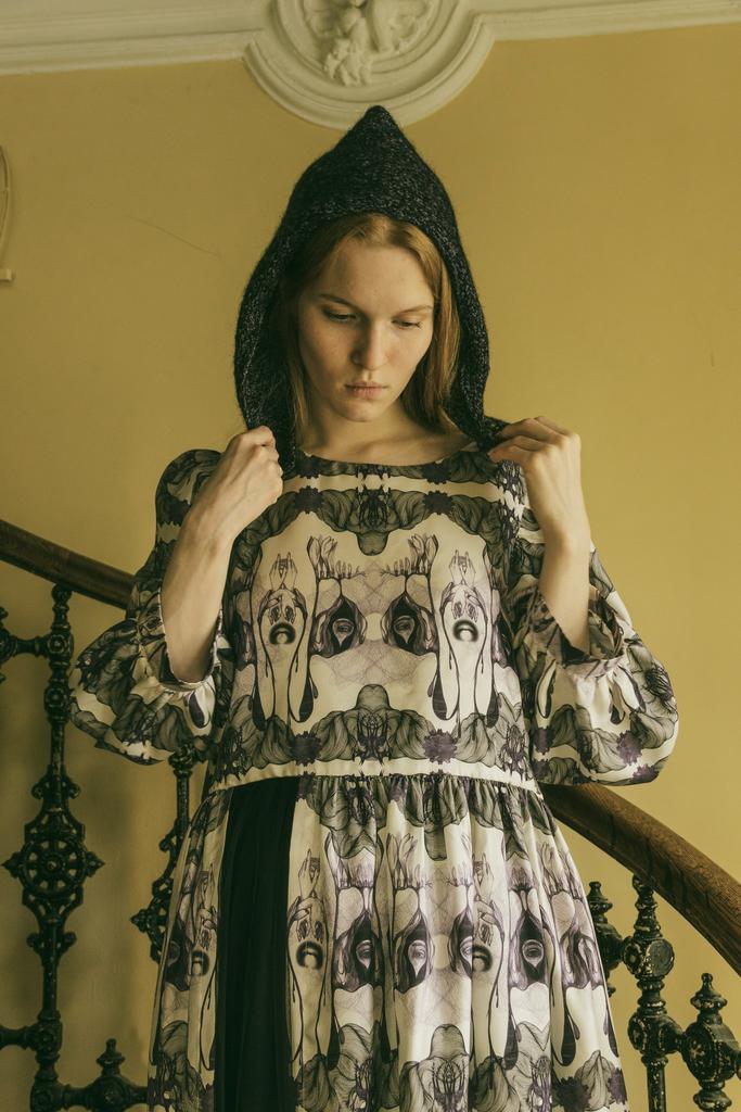 Шёлковое платье-туника с разрезом/ Silk dress-tunic