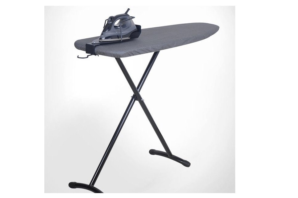 Гладильный центр, размер доски: 1110*330 мм  Утюг: 1600W