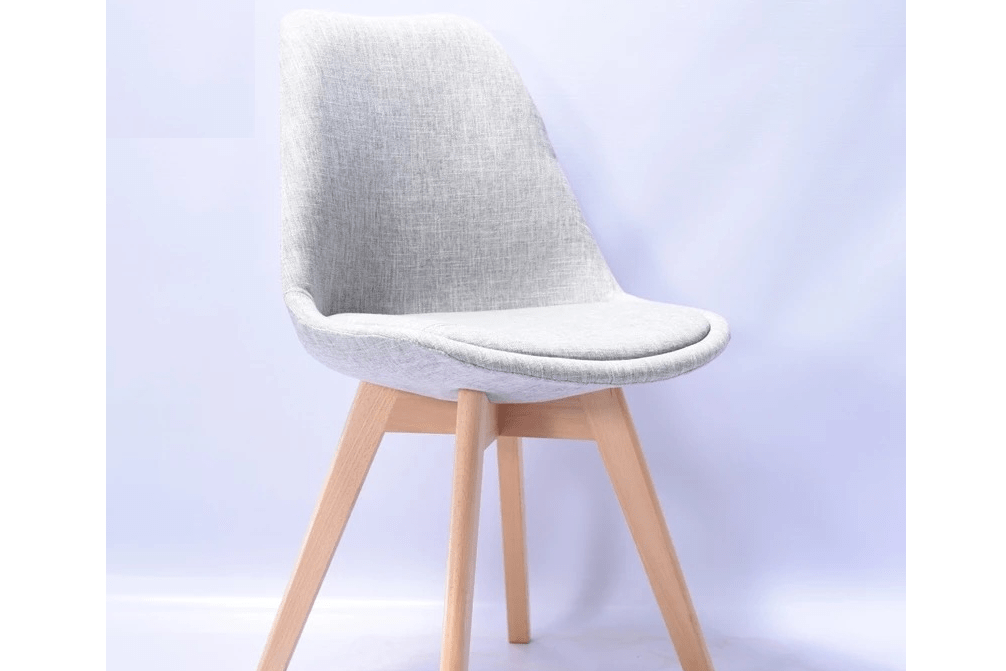 Стул деревянный