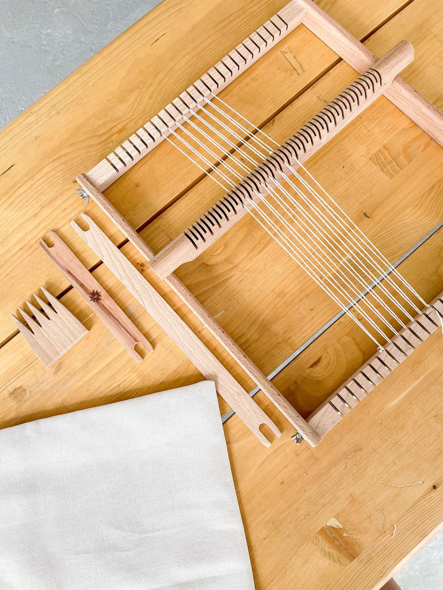 Ткацкая рама с инструментами, в льняном мешке. Рабочая область 37*27см