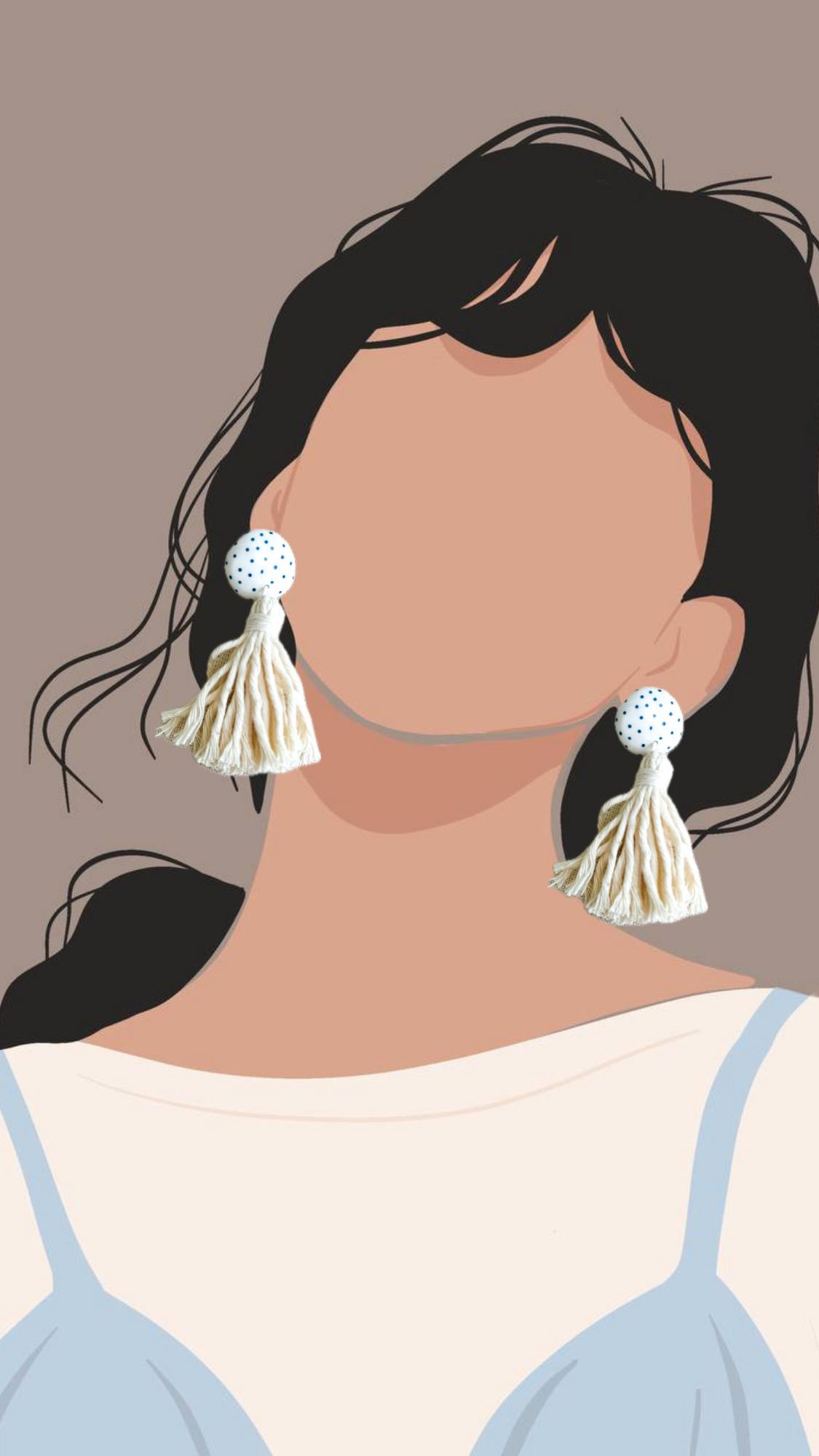 Серьги-кисти с керамической бусиной Синие точки