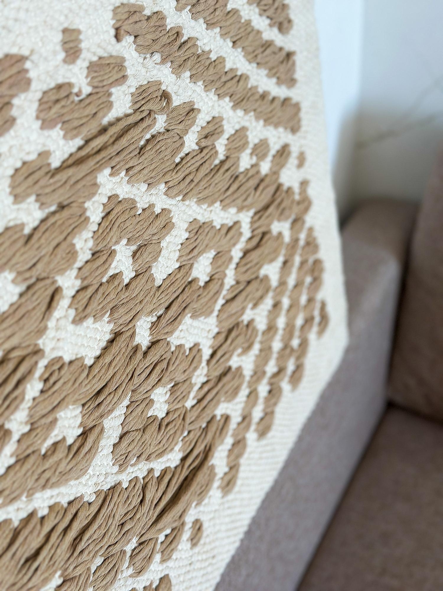 Панно "Орепей" или "Тибетская ваджра"