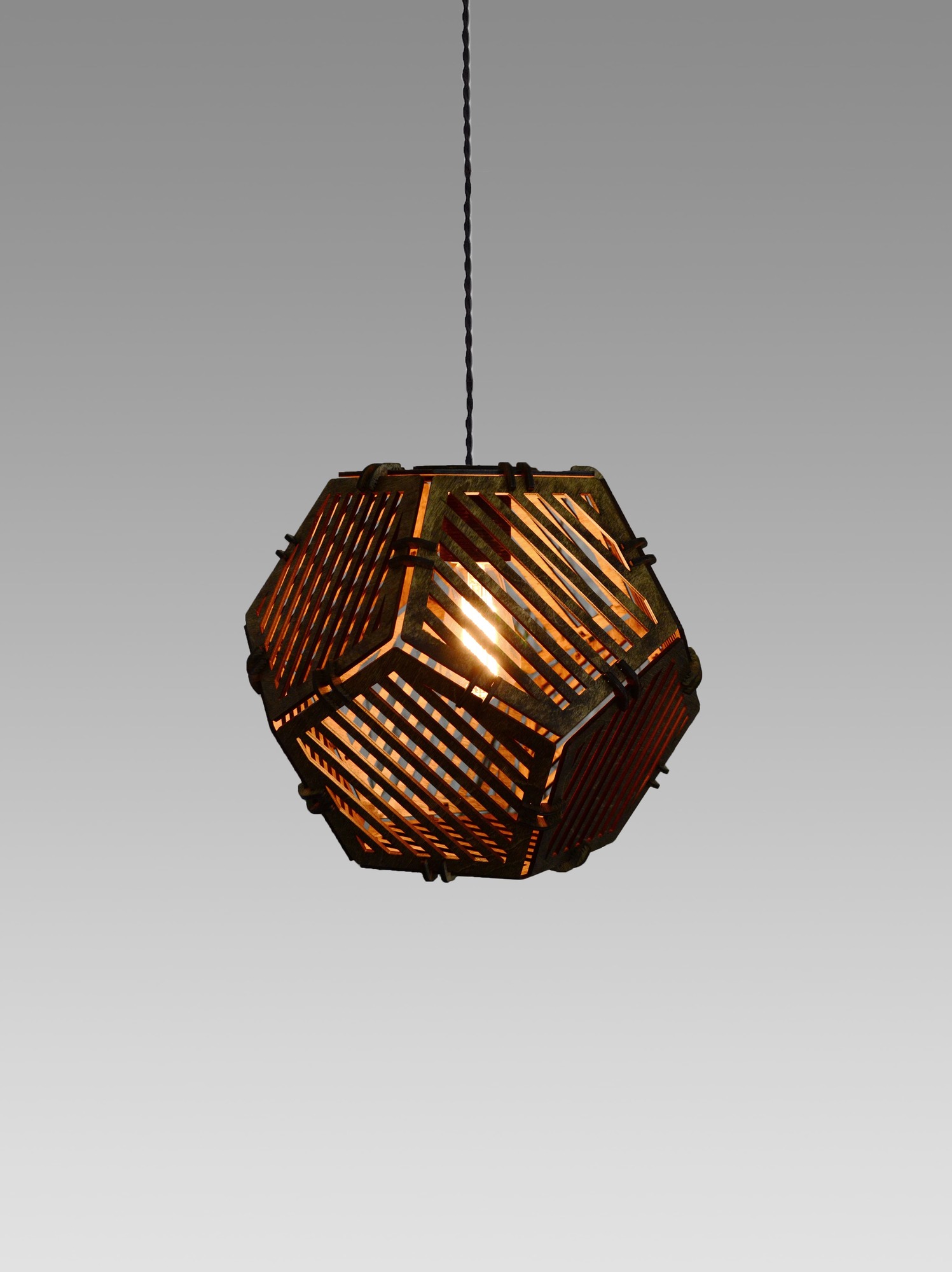 Подвесной светильник из дерева "Grani"