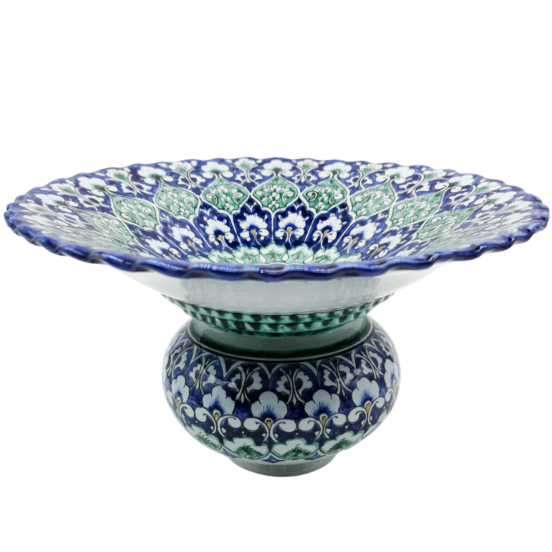 Авторская ваза-фруктовница Цветочная поляна, риштанская керамика ручной работы, мастер Гафур Бободжонов