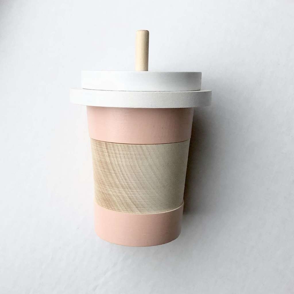 Пирамидка "Стаканчик кофе", персиковый (плоская крышка)