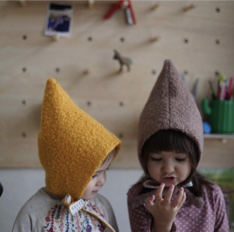 Чепчик шерстяной "Свёкла фэмили"