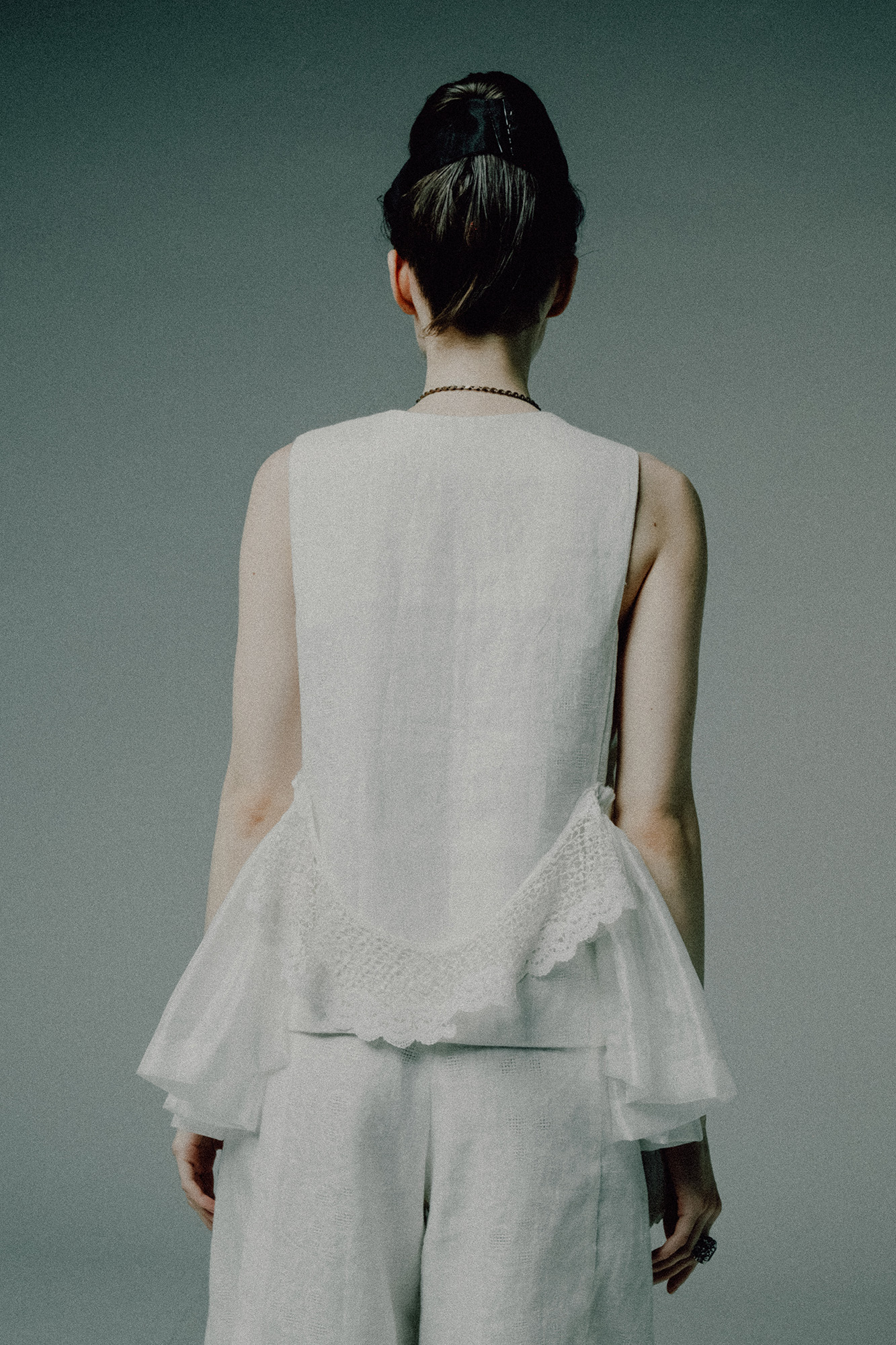 Жилет светлый