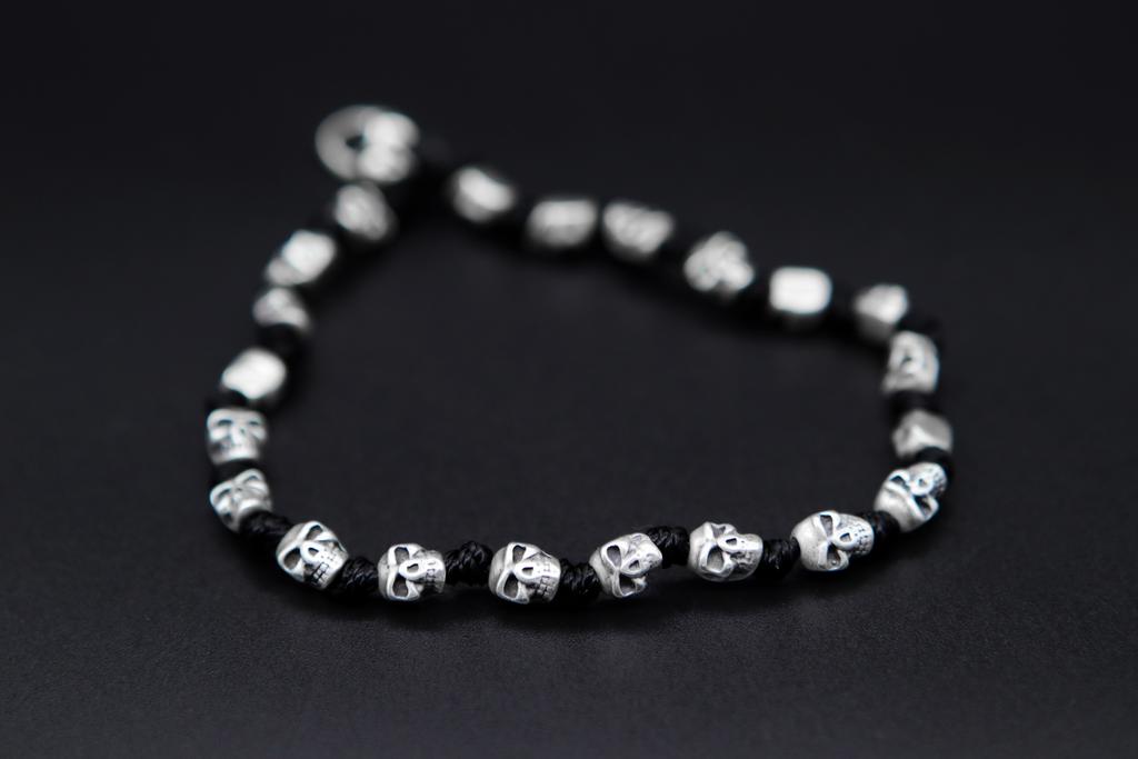 Браслет с черепами, серебро Am018