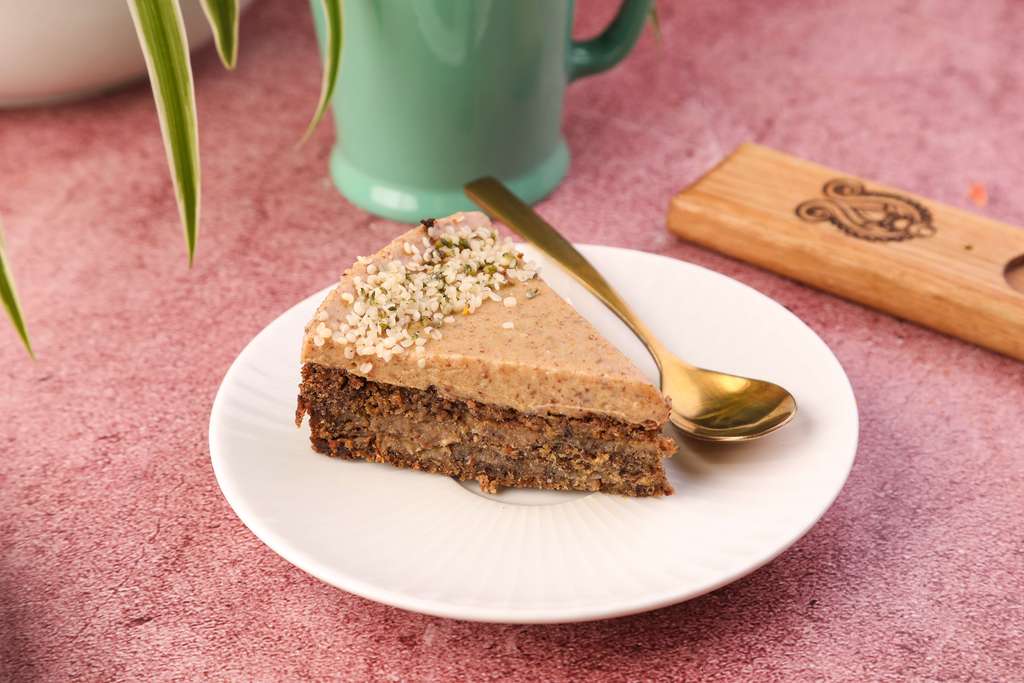 конопляная шарлотка