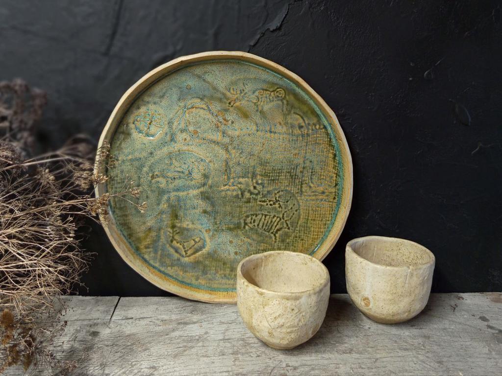 Тарелка Петроглифы