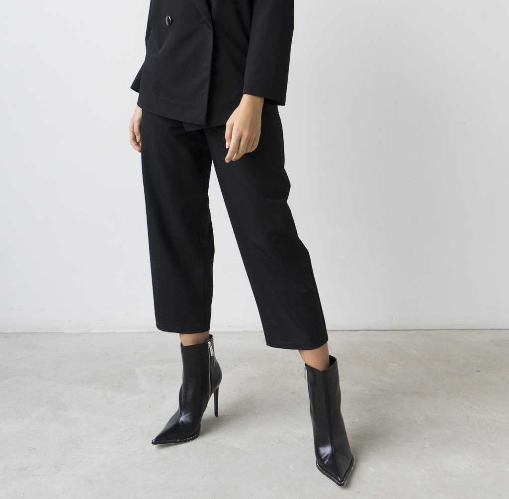 Брюки из вискозы черного цвета