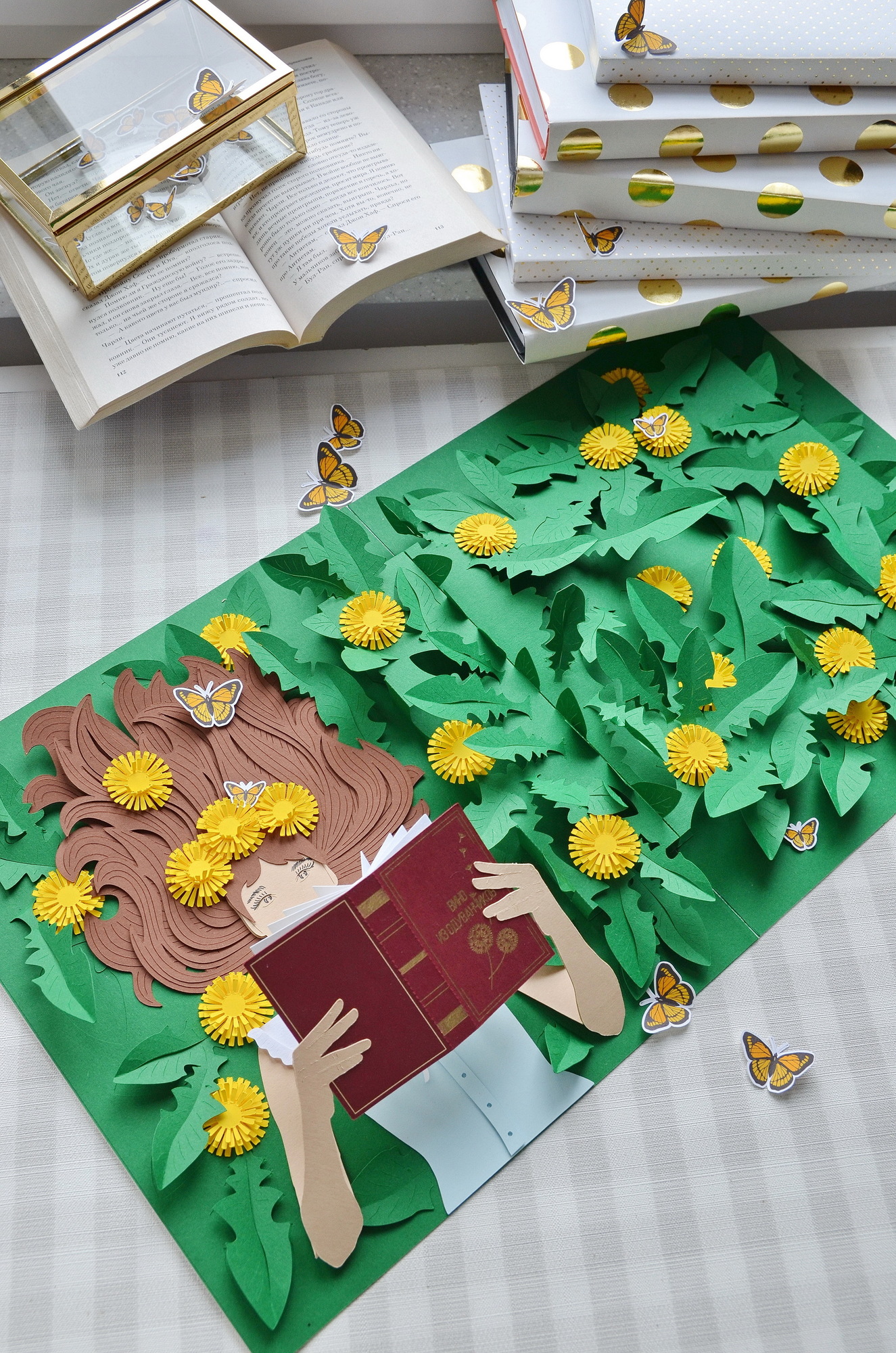 Девушка с одуванчиками