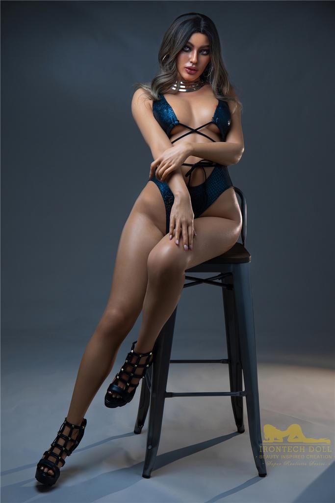 Realistic Silicone / TPE sex doll irontech doll 166 cm - Hedy
