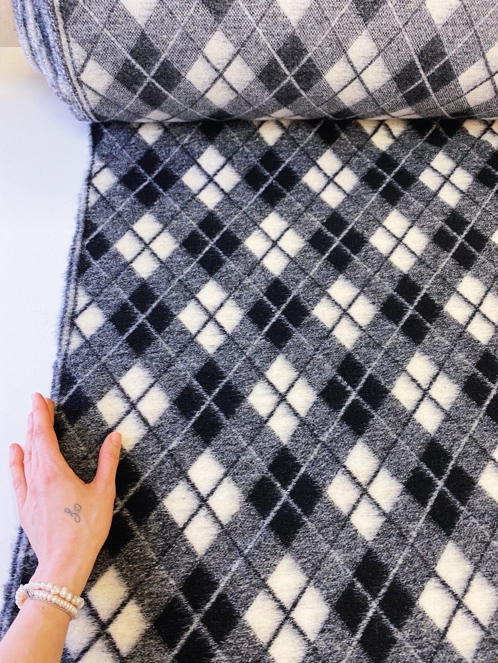 Аргайл. Черно белый