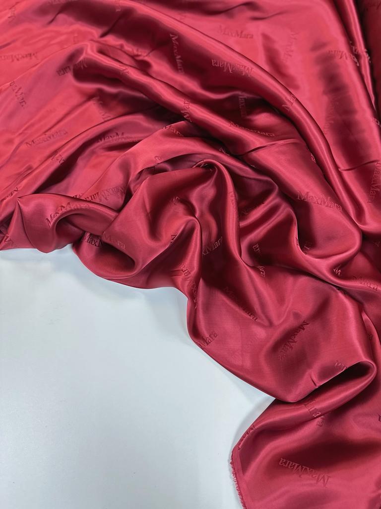 Подкладочная вискоза MaxMara. Цвет Красная орхидея