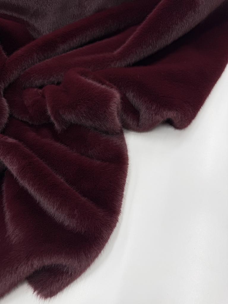 Искусственный мех. Цвет Малиновое вино