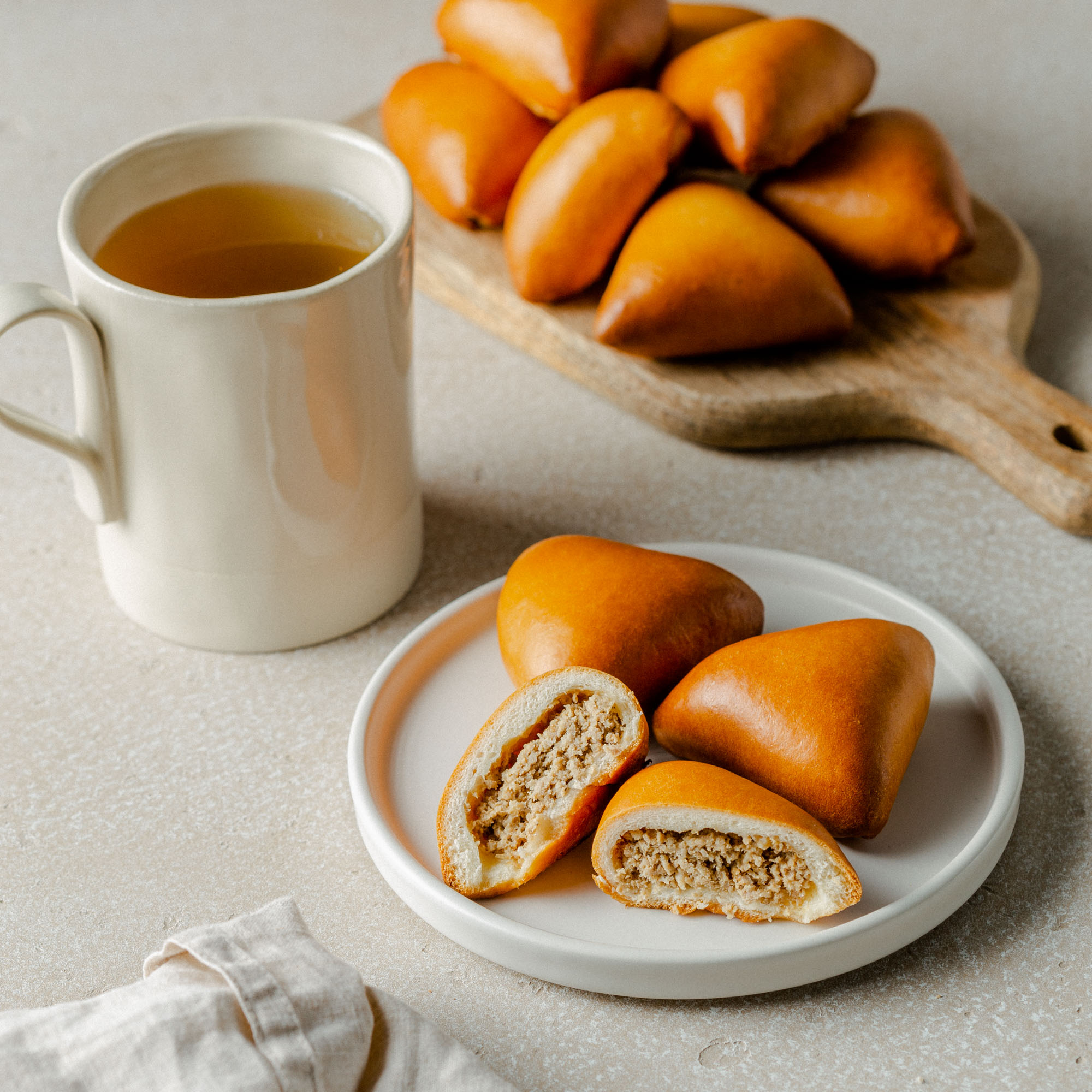 Пирожки с мясом, 10 шт / 300 гр