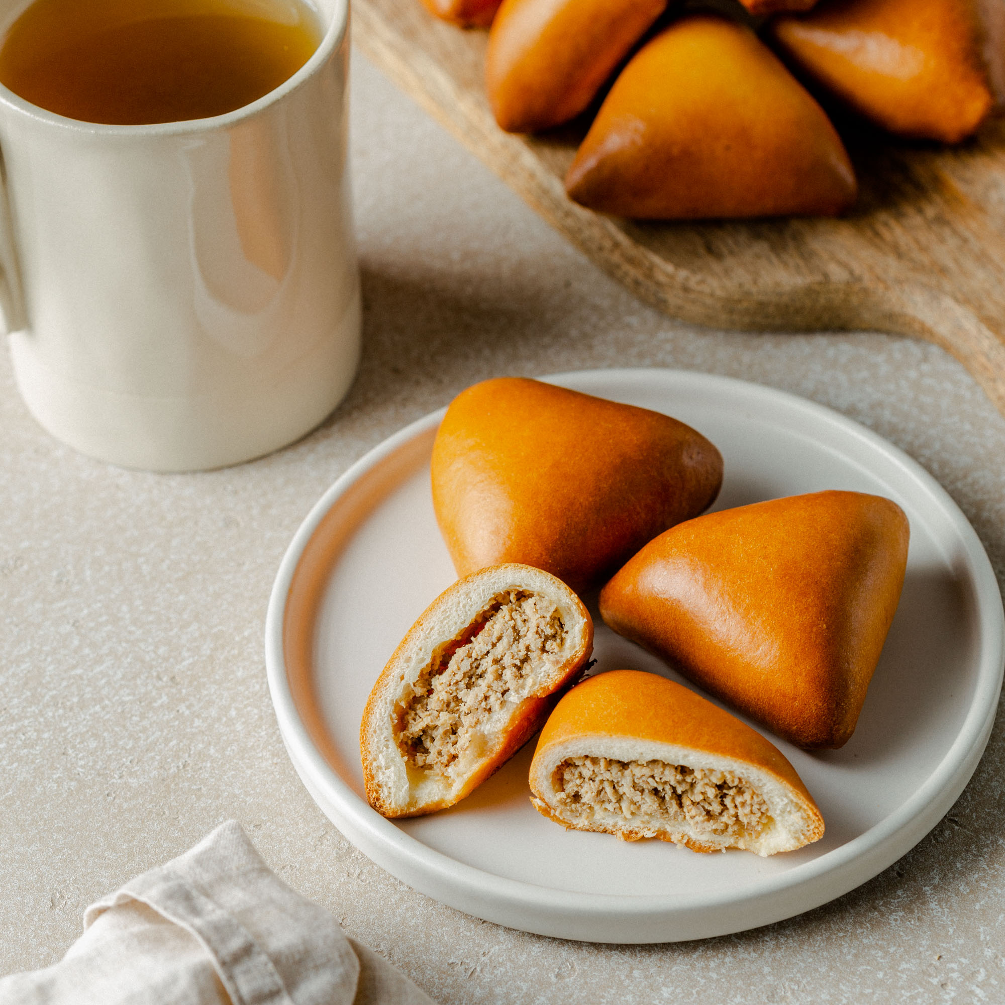 Пирожки с мясом, 10 шт / 300 гр