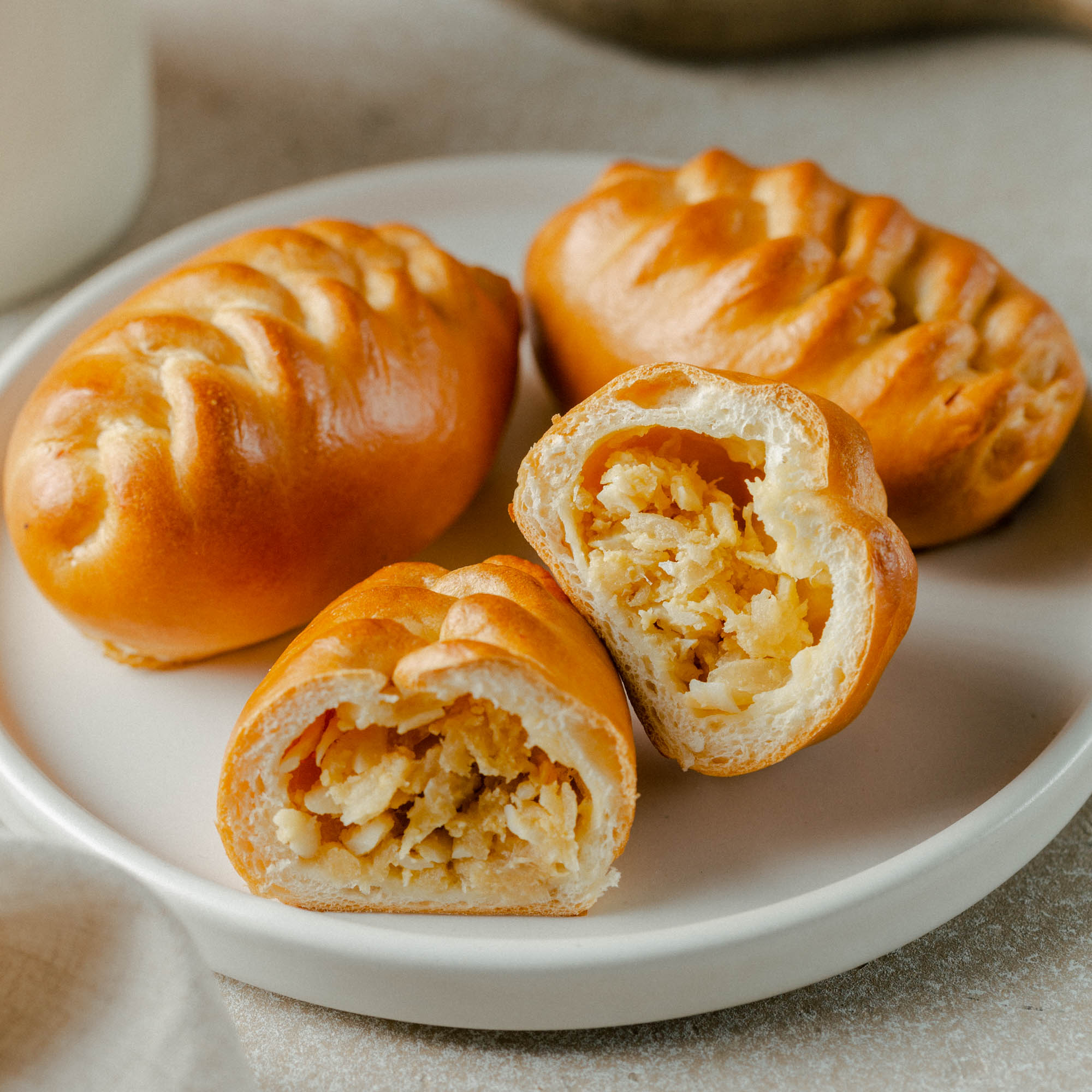 Пирожки с капустой и яйцом, 10 шт / 300 гр