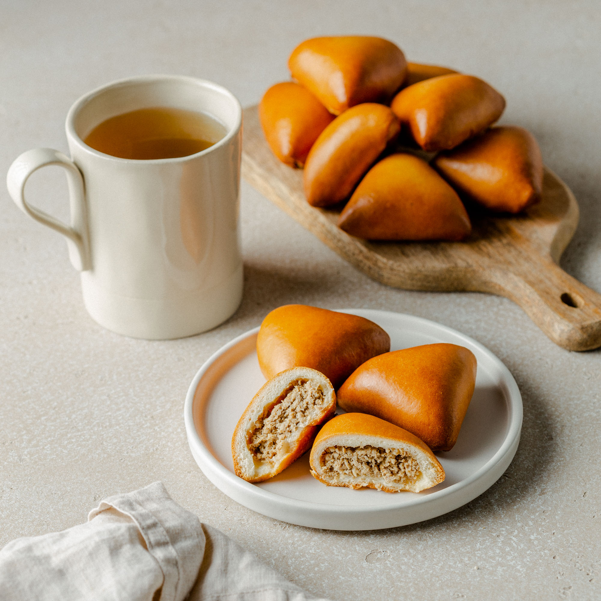 Пирожки с мясом, 10 шт / 300 гр