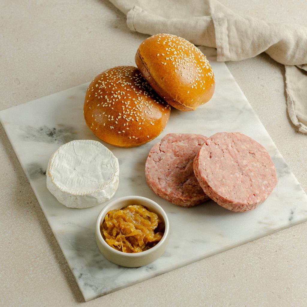 Набор для бургера с луковым джемом и бри