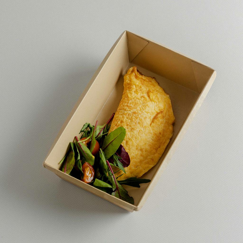 Омлет с риетом из лосося, 170 гр