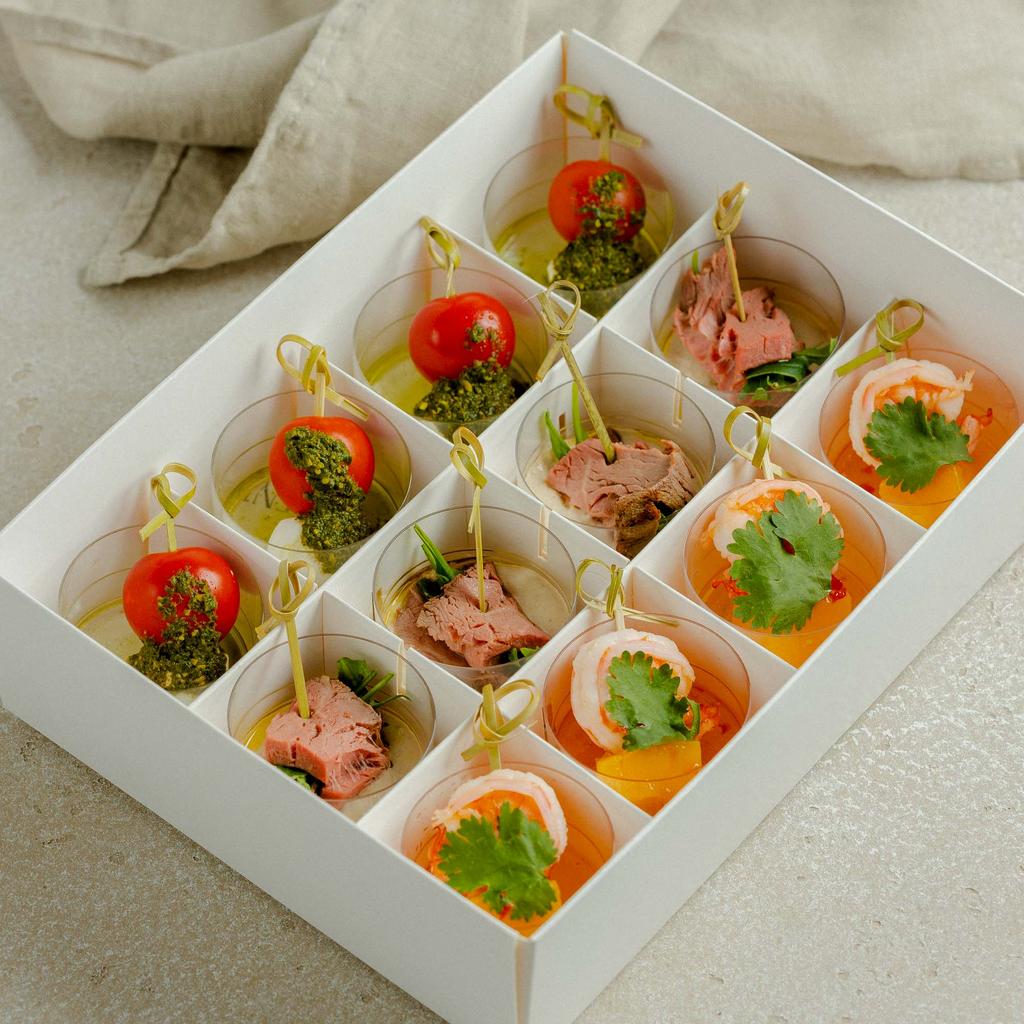 Ассорти креманок №1 (креветка / манго + ростбиф тонато + капрезе), 320 гр