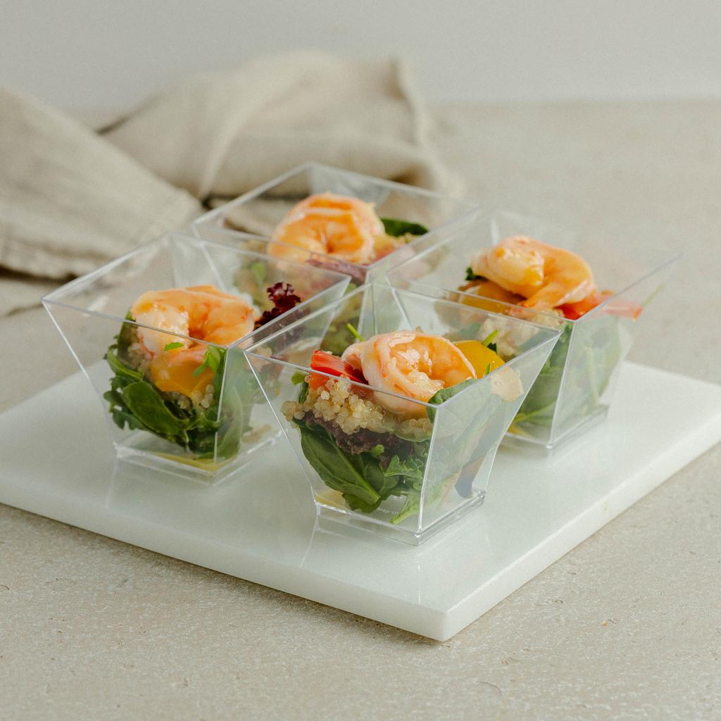 Креманка салат киноа с креветками, 12 шт / 660 гр