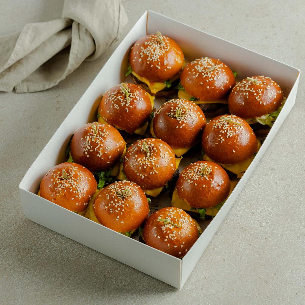 Мини-чизбургеры, 12 шт / 1200 гр